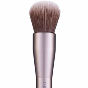 Urban decay good karma brush